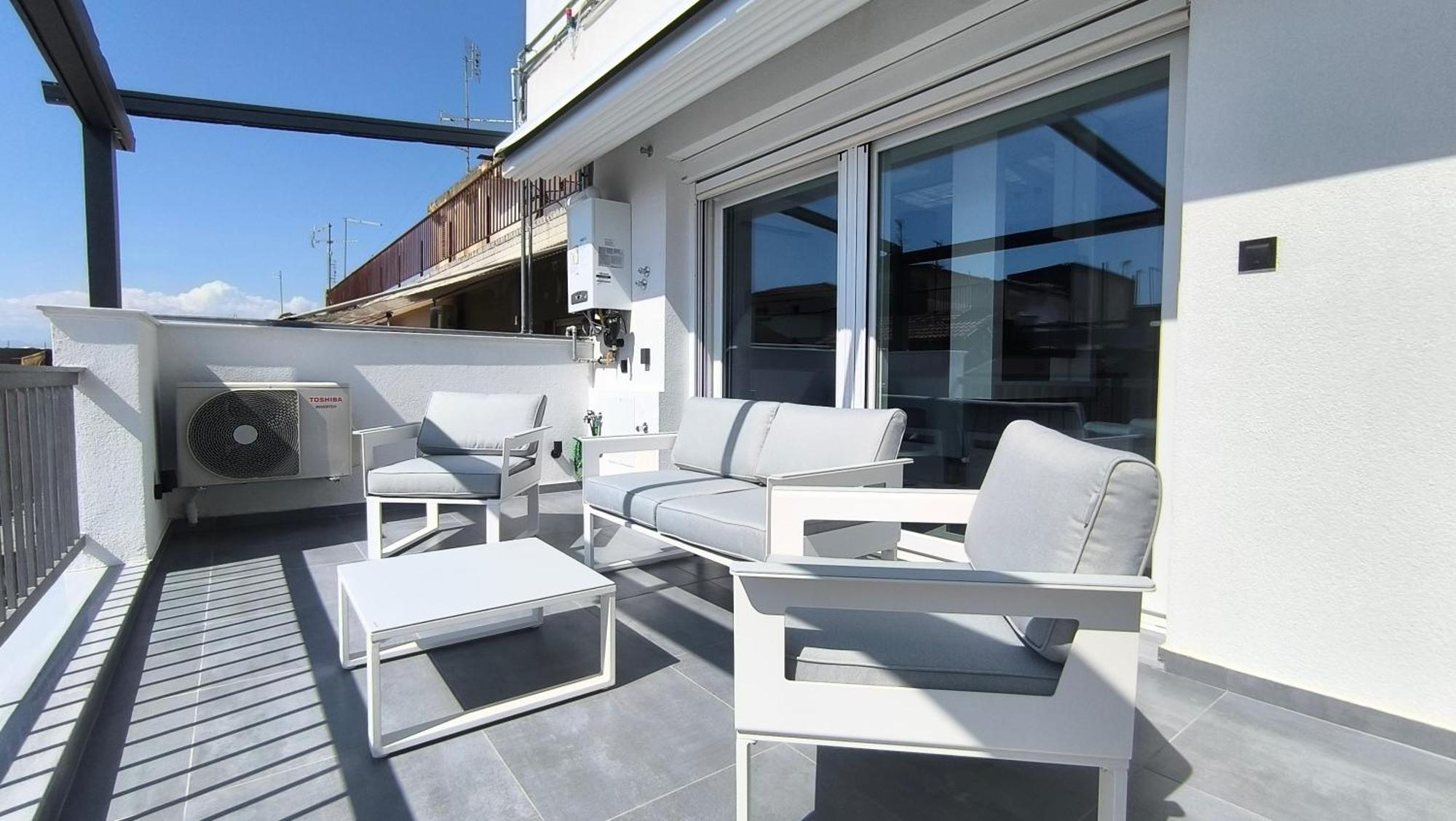 Larisa Absolute Suites, Sky View Smart Home Exterior foto